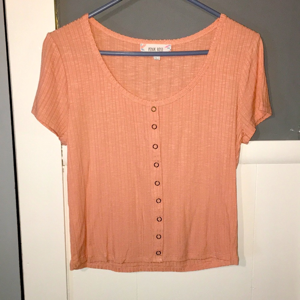 Beautiful top 🌻